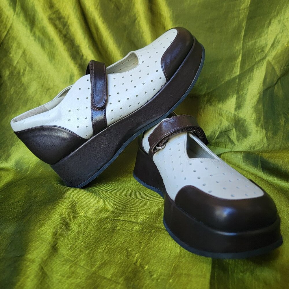 White and Browth Leather Giraudon Mary Janes size 5.5